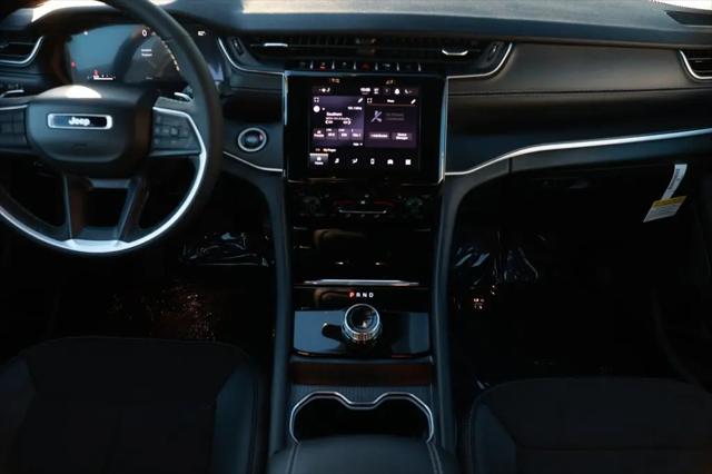 2025 Jeep Grand Cherokee Altitude X 4x4
