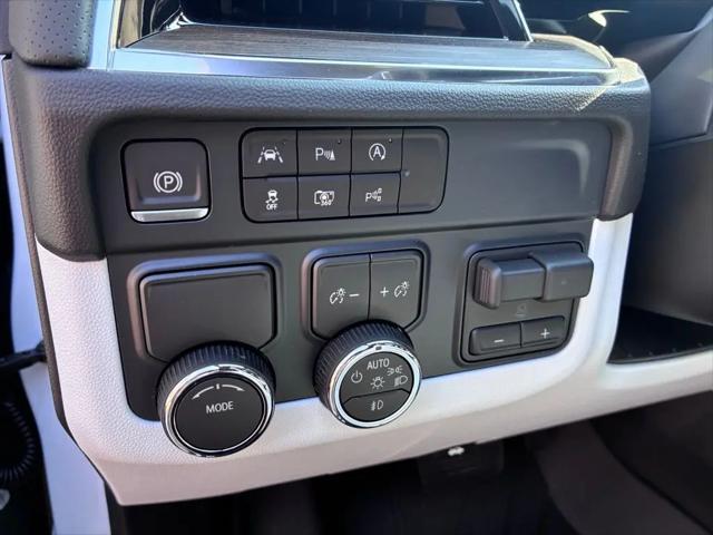 2026 Chevrolet Suburban Premier, RWD