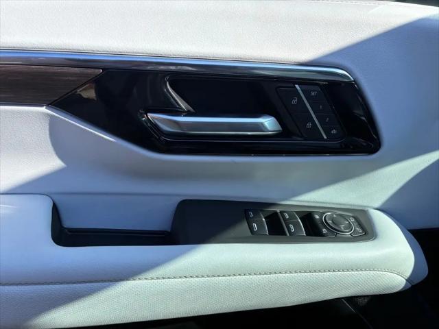 2026 Chevrolet Suburban Premier, RWD