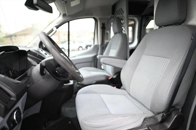 2016 Ford Transit w/60/40 Side Door w/RWB