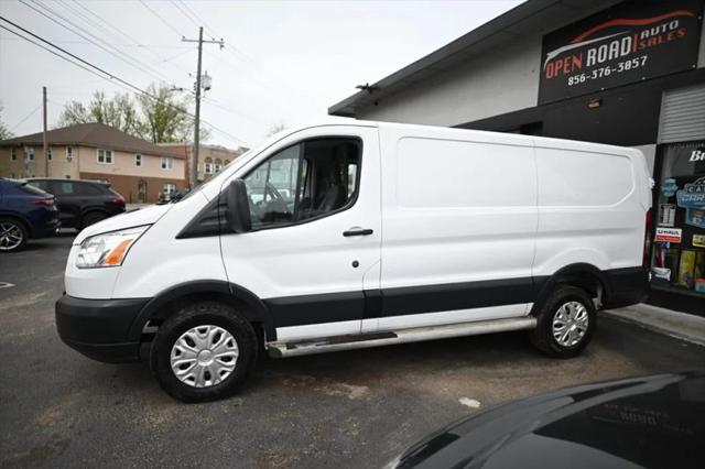 2016 Ford Transit w/60/40 Side Door w/RWB