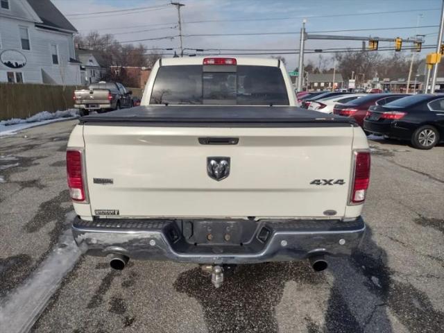2018 Ram 1500 Laramie Crew Cab 4x4 5'7" Box