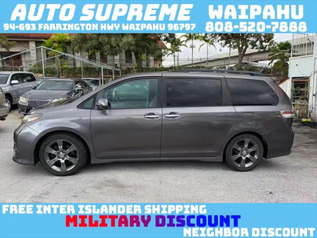 2016 Toyota Sienna SE 8 Passenger