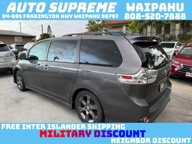 2016 Toyota Sienna SE 8 Passenger