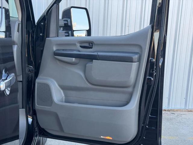 2018 Nissan 3500 SL V8