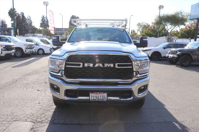 2024 Ram 3500 Big Horn Crew Cab 4x4 8' Box