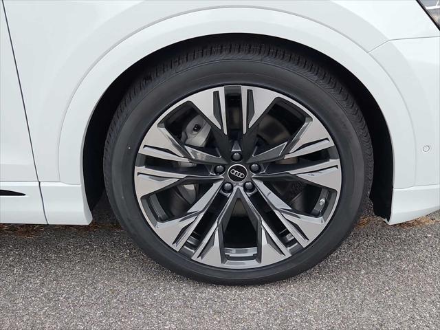 2026 Audi Q8 Premium Plus 55 TFSI quattro Tiptronic