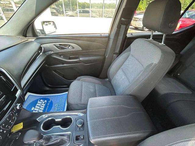 2023 Chevrolet Traverse FWD LT Cloth