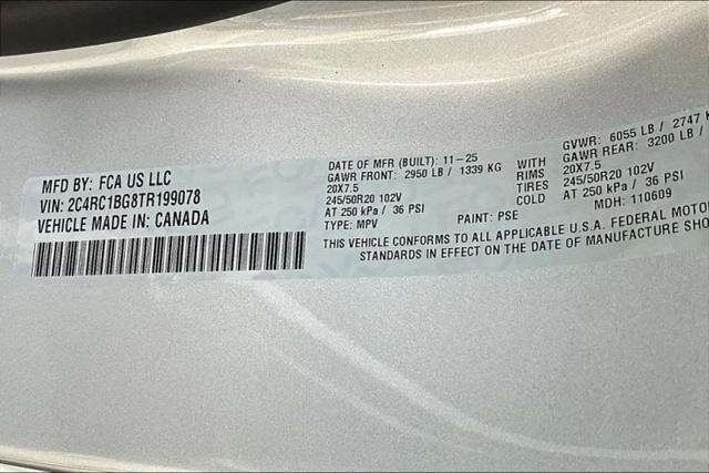2026 Chrysler Pacifica Select