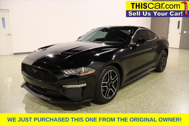 2021 Ford Mustang EcoBoost photo 2