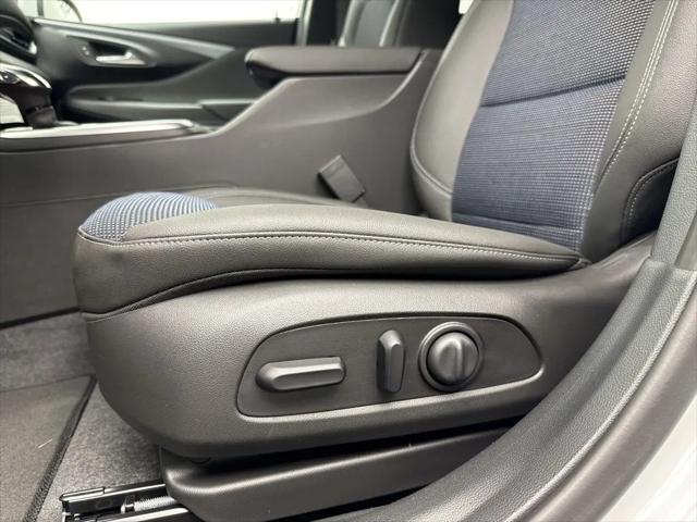 2026 Buick NV Preferred FWD