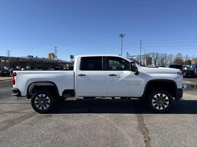 2023 Chevrolet Silverado 2500HD 4WD Crew Cab Standard Bed Custom