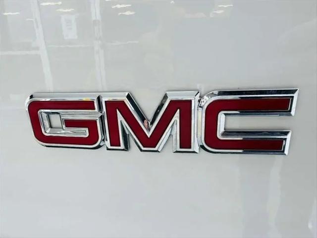 2025 GMC Savana Passenger RWD 3500 Extended Wheelbase LT