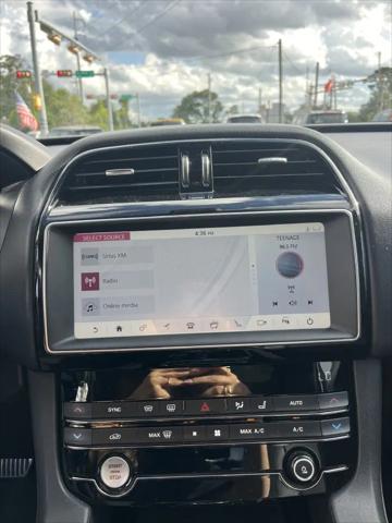 2019 Jaguar F-PACE 25t Premium