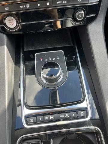 2019 Jaguar F-PACE 25t Premium