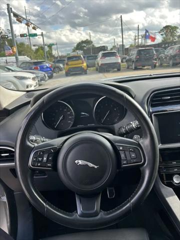 2019 Jaguar F-PACE 25t Premium
