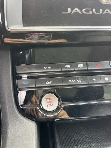 2019 Jaguar F-PACE 25t Premium