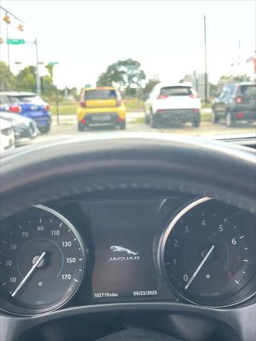 2019 Jaguar F-PACE 25t Premium
