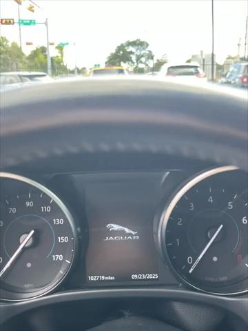 2019 Jaguar F-PACE 25t Premium