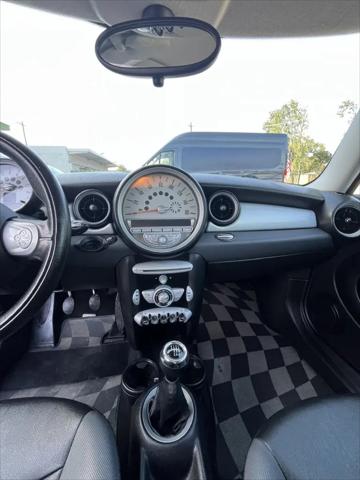 2009 MINI Cooper Cooper