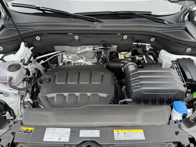 2026 Volkswagen Atlas Cross Sport SE with Technology