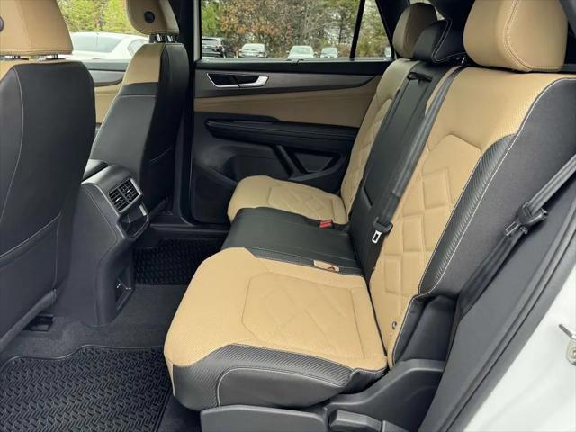 2026 Volkswagen Atlas Cross Sport SE with Technology