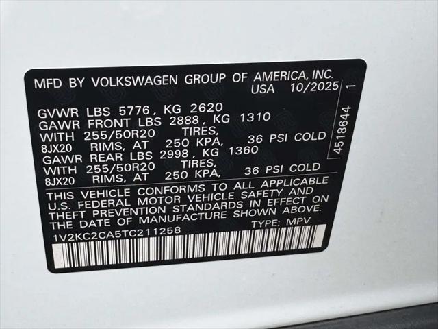 2026 Volkswagen Atlas Cross Sport SE with Technology