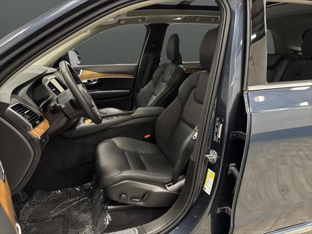 2024 Volvo XC90 B5 Plus Bright Theme