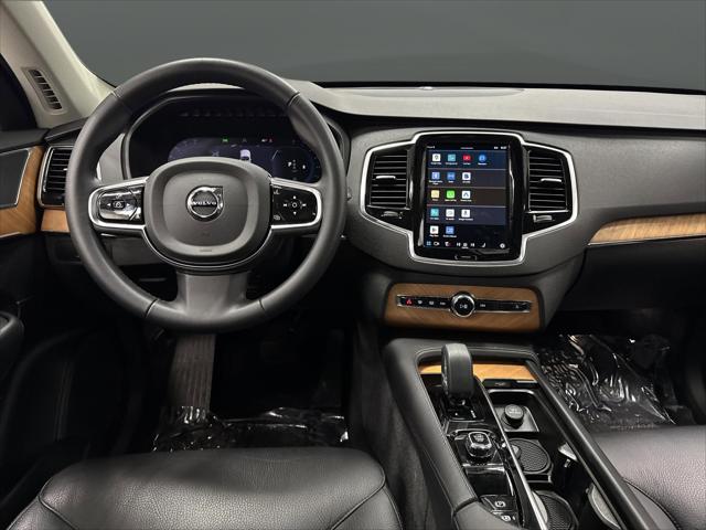 2024 Volvo XC90 B5 Plus Bright Theme