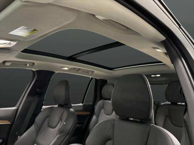 2024 Volvo XC90 B5 Plus Bright Theme