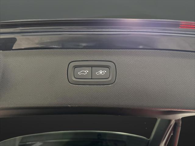 2024 Volvo XC90 B5 Plus Bright Theme