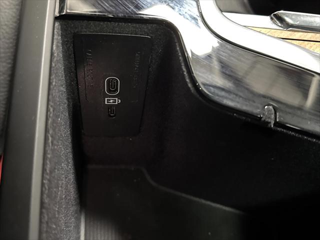 2024 Volvo XC90 B5 Plus Bright Theme