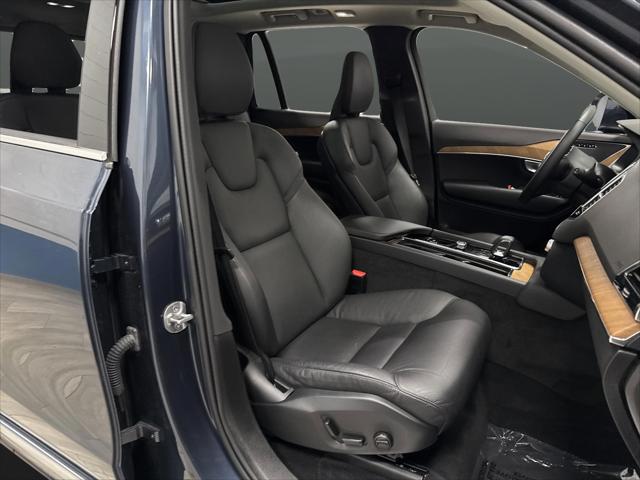 2024 Volvo XC90 B5 Plus Bright Theme