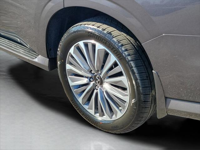 2026 INFINITI QX80 LUXE AWD