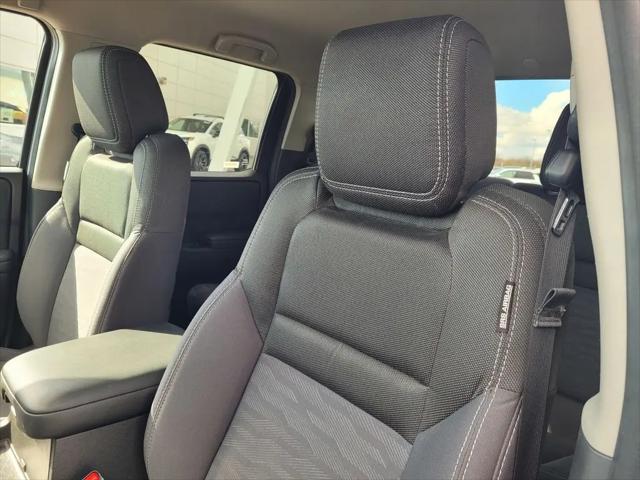 2023 Nissan Frontier Crew Cab SV 4x4