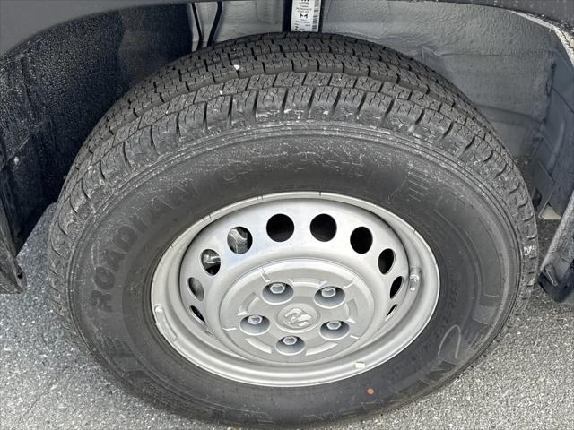 2026 Ram ProMaster Cargo Van Tradesman Low Roof 136" WB w/Pass Seat