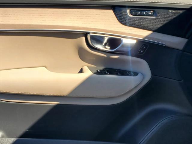2026 Volvo XC90 Plus, B6 AWD Gas (mild hybrid), Gasoline, Bright, 7 Seats