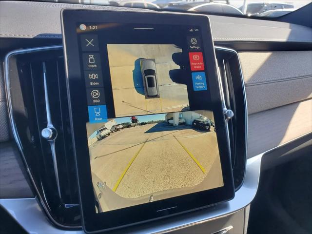 2026 Volvo XC90 Plus, B6 AWD Gas (mild hybrid), Gasoline, Bright, 7 Seats
