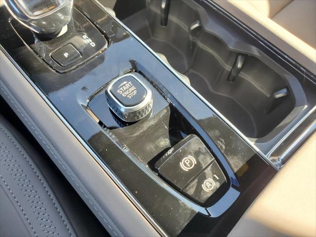 2026 Volvo XC90 Plus, B6 AWD Gas (mild hybrid), Gasoline, Bright, 7 Seats