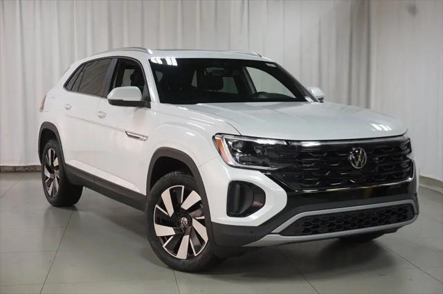 2026 Volkswagen Atlas Cross Sport SE with Technology