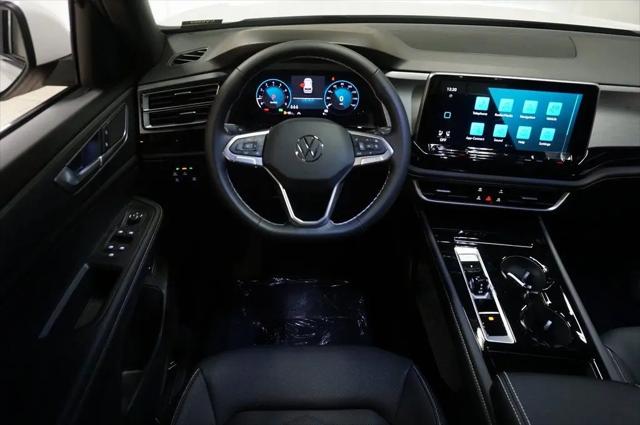 2026 Volkswagen Atlas Cross Sport SE with Technology