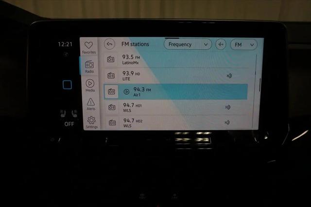 2026 Volkswagen Atlas Cross Sport SE with Technology