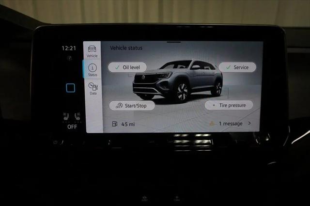2026 Volkswagen Atlas Cross Sport SE with Technology
