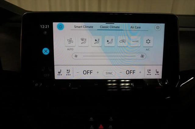 2026 Volkswagen Atlas Cross Sport SE with Technology