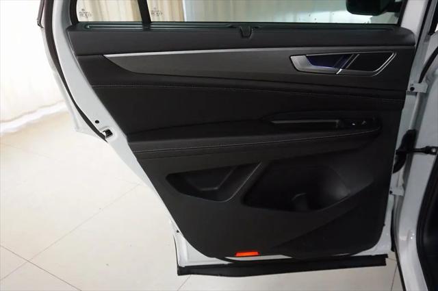 2026 Volkswagen Atlas Cross Sport SE with Technology