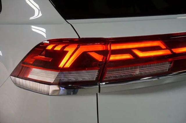 2026 Volkswagen Atlas Cross Sport SE with Technology
