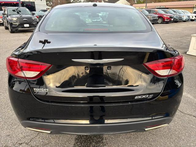 2015 Chrysler 200 S