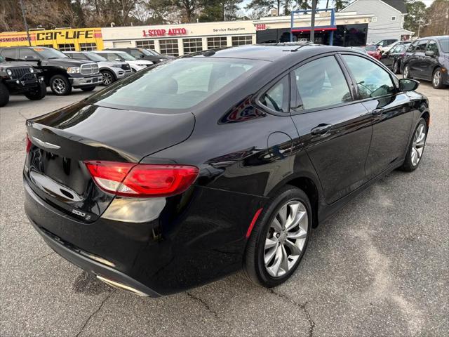 2015 Chrysler 200 S