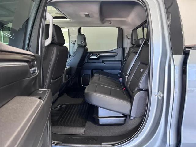 2023 Chevrolet Silverado 1500 4WD Crew Cab Short Bed RST