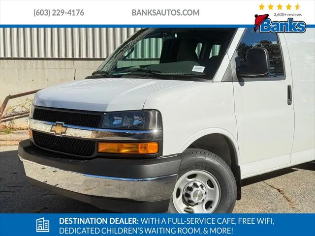 2025 Chevrolet Express Cargo Van RWD 3500 Extended Wheelbase WT